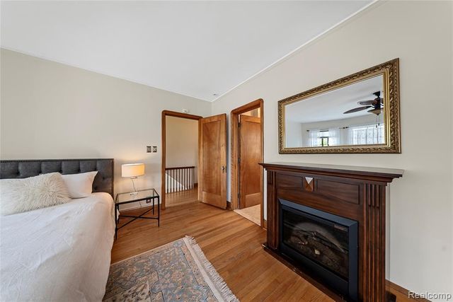 2470 Riverside Drive, Trenton, MI 48183