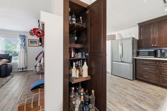 1539 Sterling Drive, Baytown, TX 77523