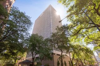 1 E Scott Street 2002, Chicago, IL 60610