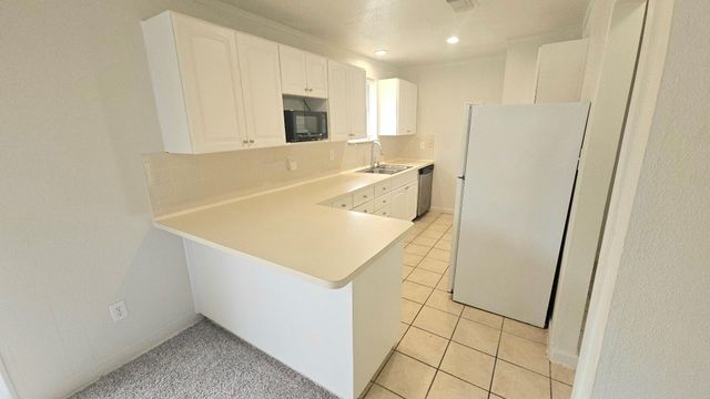 210 Brigadoon Lane, Friendswood, TX 77546