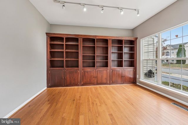 15730 MARBURY HEIGHTS WAY, Montclair, VA 22025