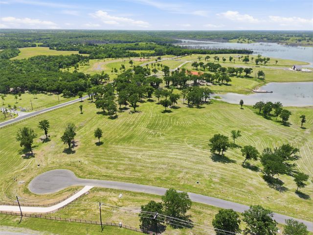 215 Lakeshore Terrace, Windom, TX 75492