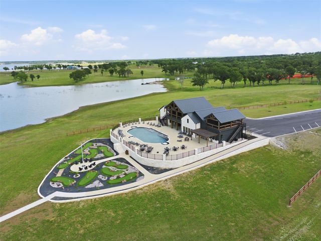 215 Lakeshore Terrace, Windom, TX 75492