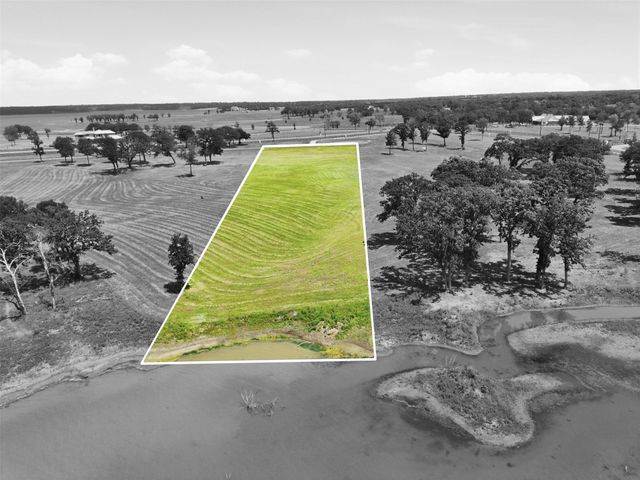 215 Lakeshore Terrace, Windom, TX 75492