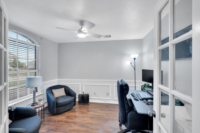 313 Shadow Bend Drive, Red Oak, TX 75154