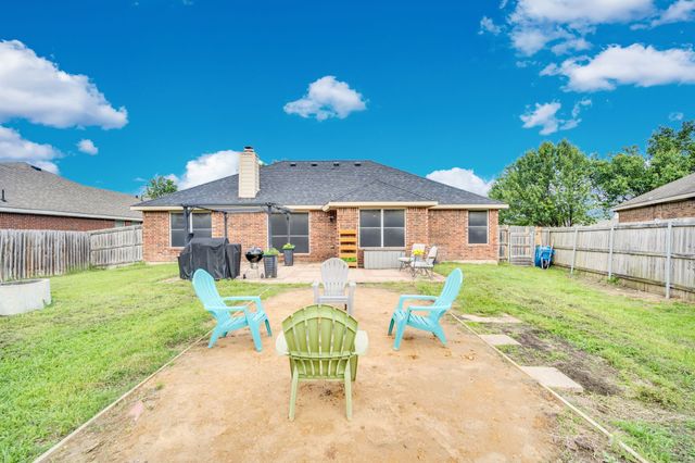 313 Shadow Bend Drive, Red Oak, TX 75154