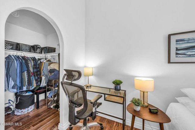 2450 Pleasant Way N, Thousand Oaks, CA 91362