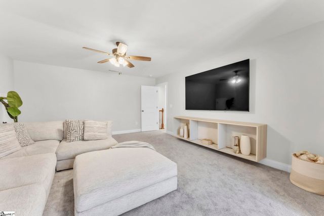 31 Laurelhart Lane, Simpsonville, SC 29681