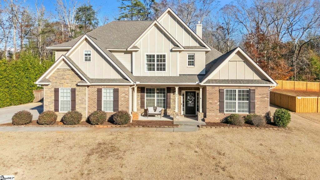 31 Laurelhart Lane, Simpsonville, SC 29681