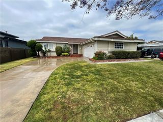 11911 E Cherry, Los Alamitos, CA 90720