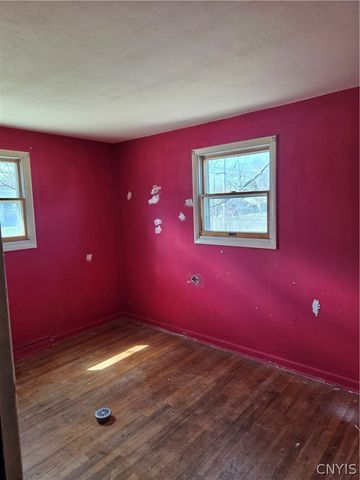 220 Pleasantview Drive, Salina, NY 13088