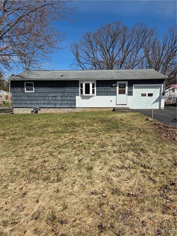 220 Pleasantview Drive, Salina, NY 13088