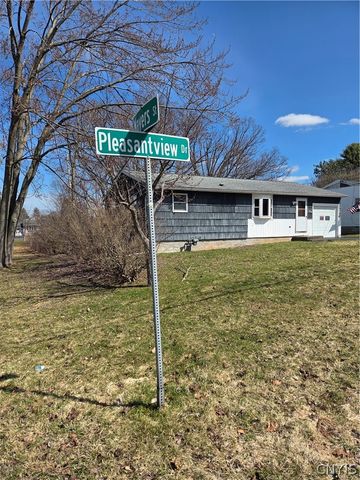 220 Pleasantview Drive, Salina, NY 13088