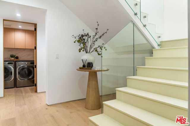 1130 N Poinsettia Place, West Hollywood, CA 90046