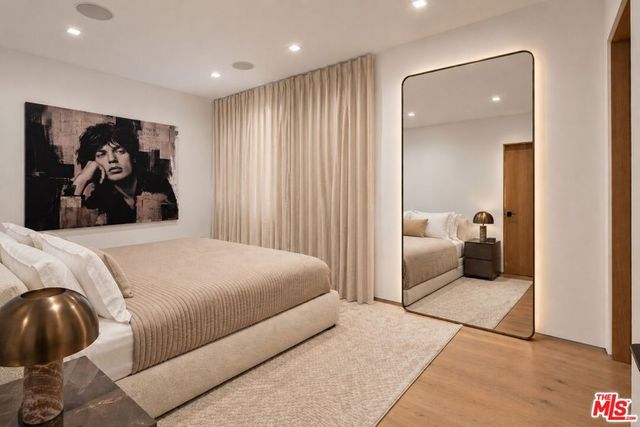 1130 N Poinsettia Place, West Hollywood, CA 90046
