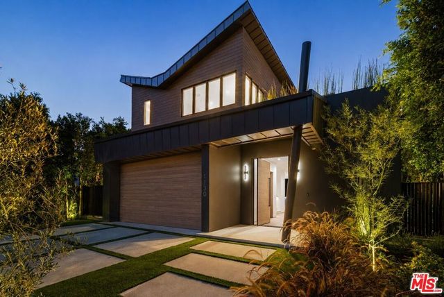 1130 N Poinsettia Place, West Hollywood, CA 90046