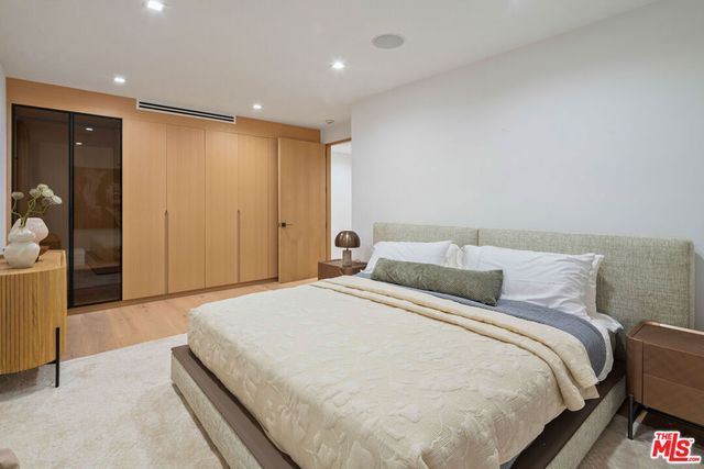 1130 N Poinsettia Place, West Hollywood, CA 90046
