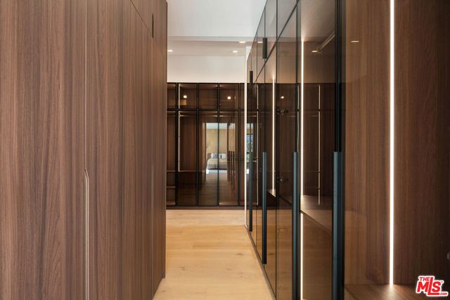 1130 N Poinsettia Place, West Hollywood, CA 90046