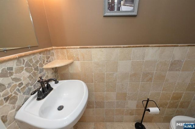 525 Washington Avenue, Dumont, NJ 07628