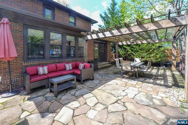 525 Washington Avenue, Dumont, NJ 07628