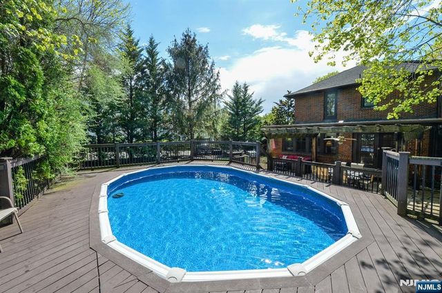 525 Washington Avenue, Dumont, NJ 07628