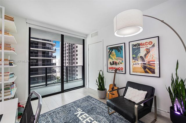 45 SW 9th St 1508, Miami, FL 33130