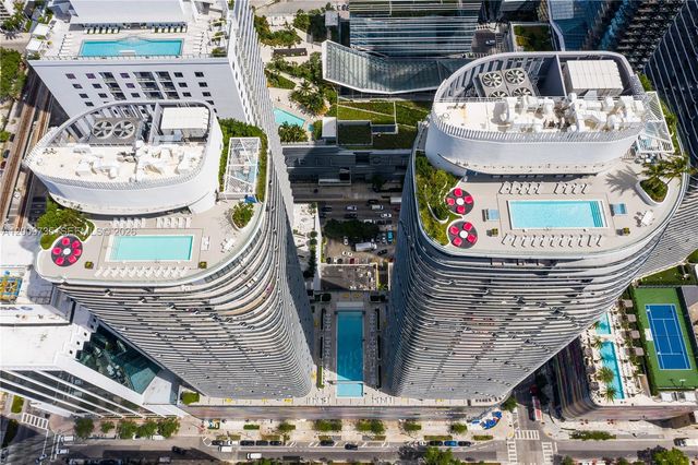 45 SW 9th St 1508, Miami, FL 33130