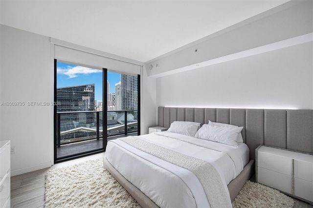 45 SW 9th St 1508, Miami, FL 33130