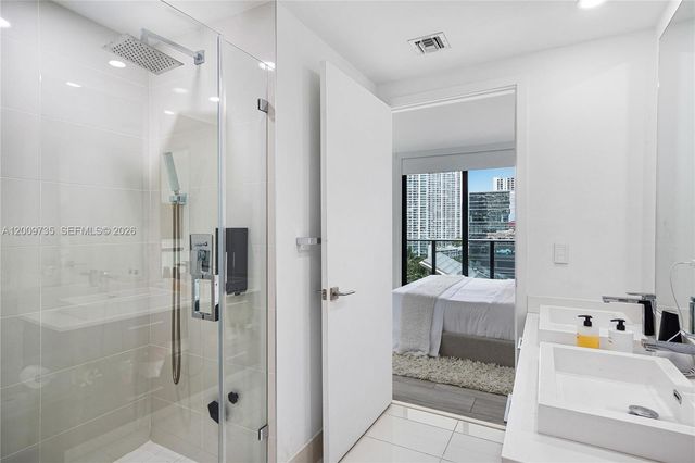 45 SW 9th St 1508, Miami, FL 33130