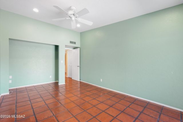 4717 E Brisa Del Sur, Tucson, AZ 85718