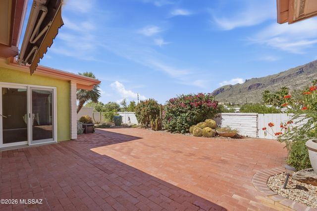 4717 E Brisa Del Sur, Tucson, AZ 85718
