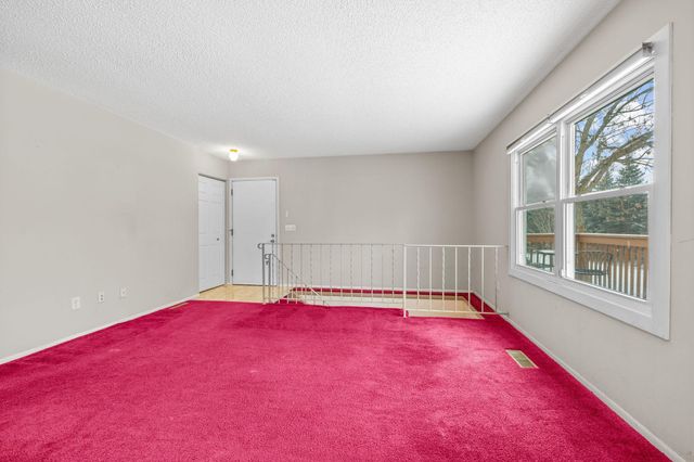 3563 Pilgrim Lane N, Plymouth, MN 55441