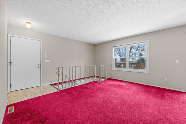 3563 Pilgrim Lane N, Plymouth, MN 55441