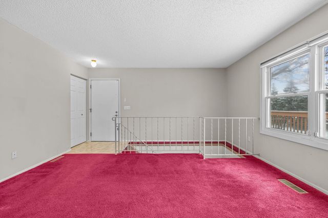 3563 Pilgrim Lane N, Plymouth, MN 55441