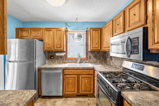 3563 Pilgrim Lane N, Plymouth, MN 55441