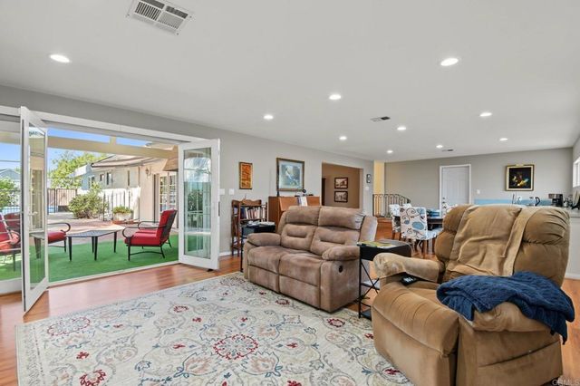 318 Rose View Place, Chula Vista, CA 91910