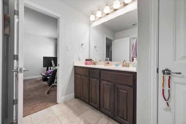 2685 Venice Drive 5, Grand Prairie, TX 75054