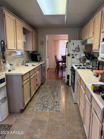 150 S Windsor -- E65, Mesa, AZ 85204