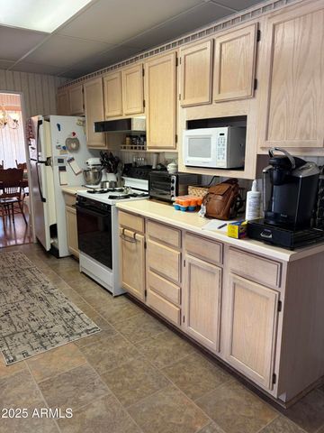 150 S Windsor -- E65, Mesa, AZ 85204