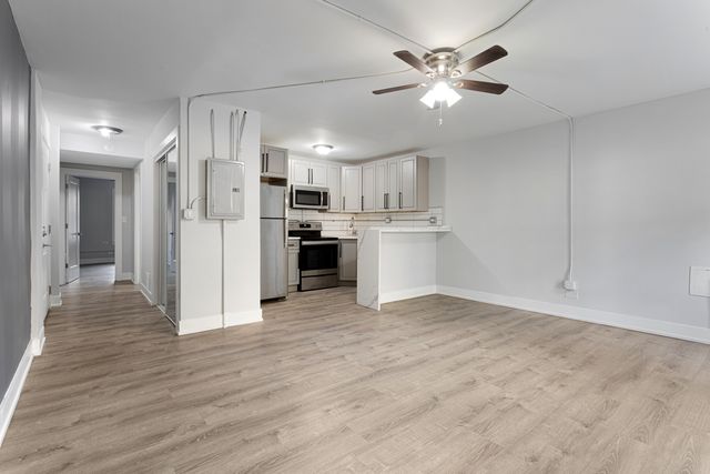1301 W Estes Avenue 1W, Chicago, IL 60626