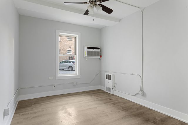 1301 W Estes Avenue 1W, Chicago, IL 60626