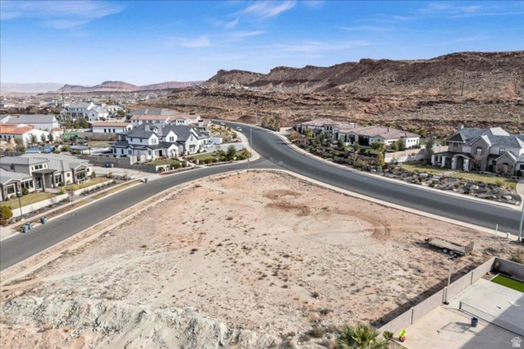 Image 4 of property listing at 2482 E 3995 S # 92, St. George, UT 84790