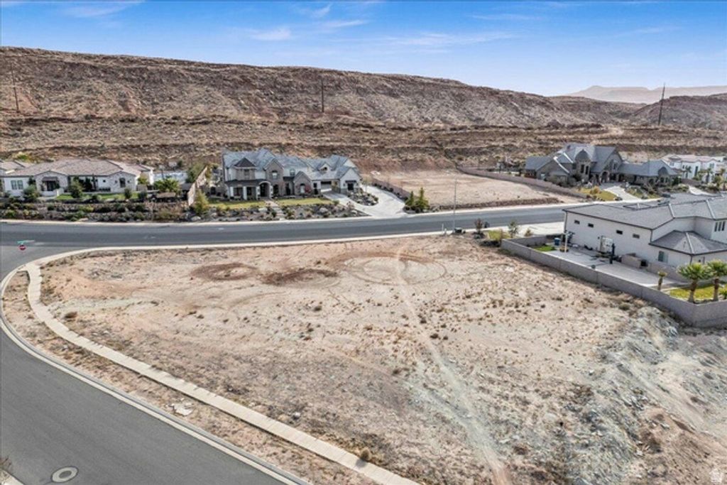 Image 5 of property listing at 2482 E 3995 S # 92, St. George, UT 84790