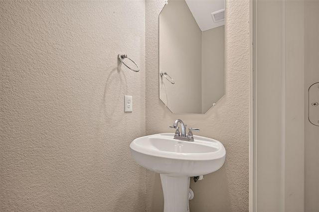 186 Biltmore Loop, Montgomery, TX 77316