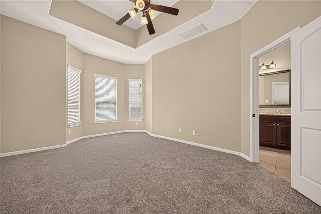 186 Biltmore Loop, Montgomery, TX 77316