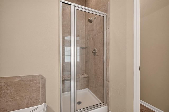 186 Biltmore Loop, Montgomery, TX 77316