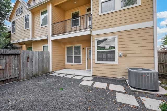 186 Biltmore Loop, Montgomery, TX 77316