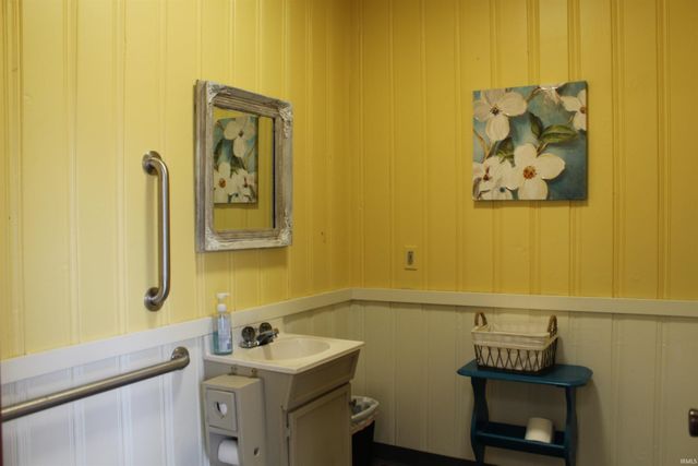 1409 W Kirkwood Avenue, Bloomington, IN 47404