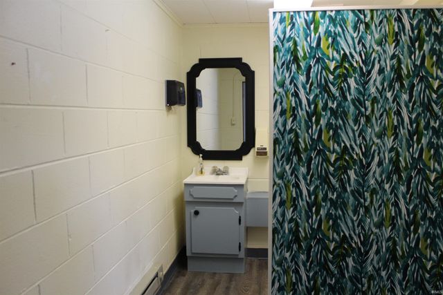 1409 W Kirkwood Avenue, Bloomington, IN 47404