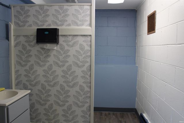 1409 W Kirkwood Avenue, Bloomington, IN 47404